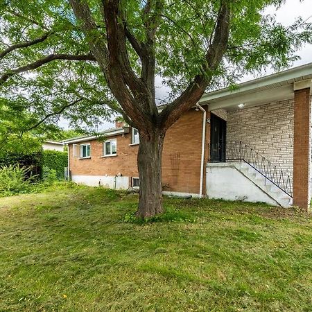 Apartmán Spacious 4Br House Close To Dt Brossard Exteriér fotografie