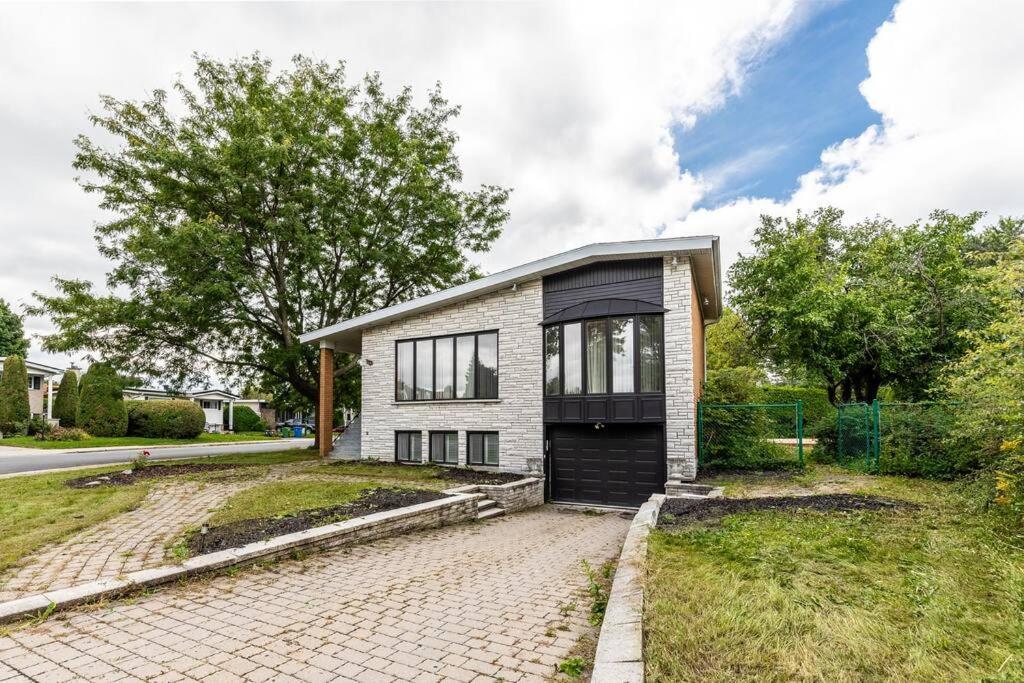 Apartmán Spacious 4Br House Close To Dt Brossard Exteriér fotografie