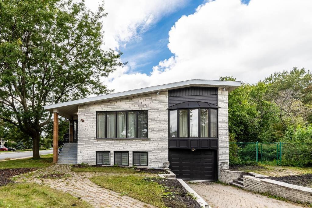 Apartmán Spacious 4Br House Close To Dt Brossard Exteriér fotografie